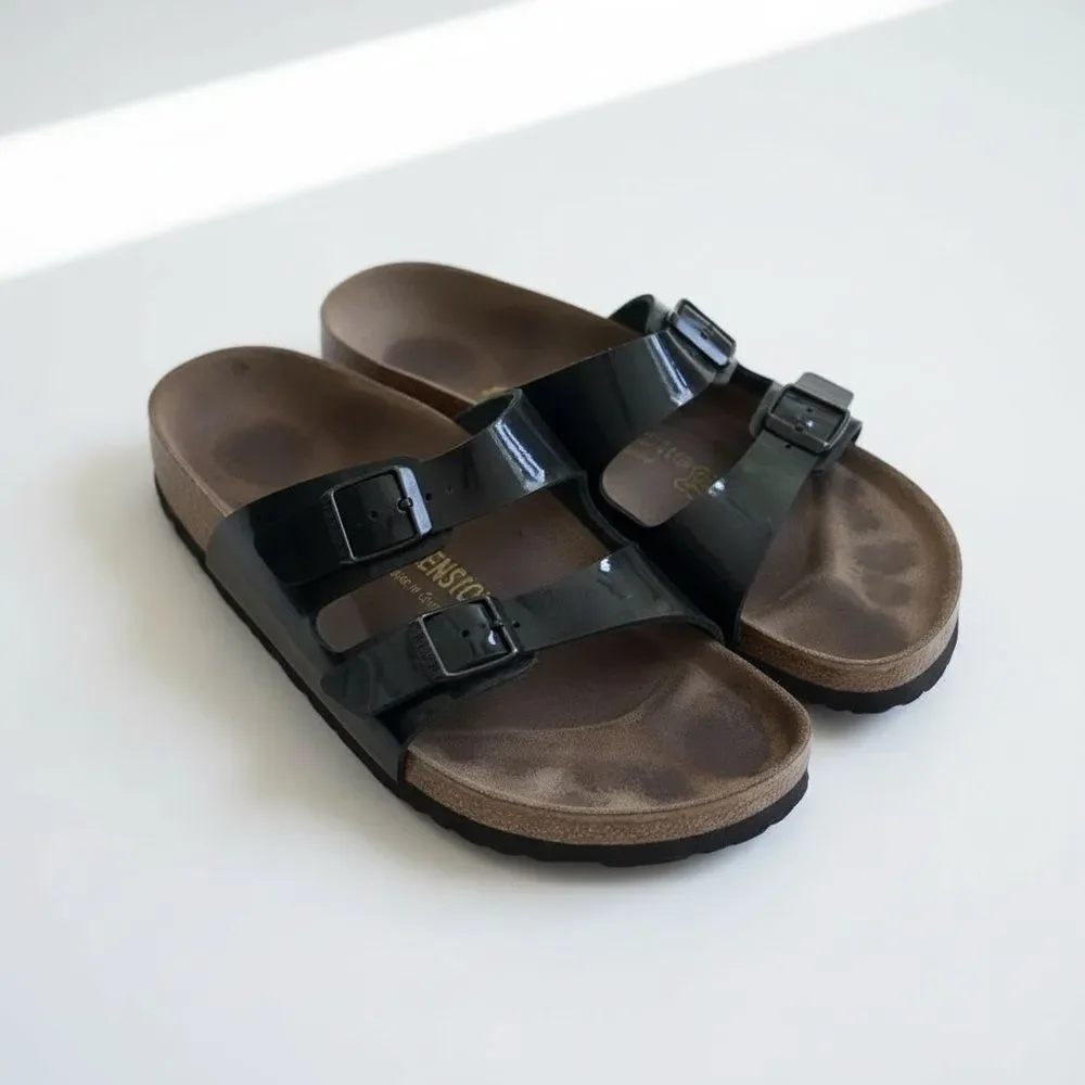 BIRKENSTOCKS Black Patent Leather - Size 40 / 9 Womens
